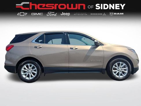 Used 2018 Chevrolet Equinox LT FWD image 12