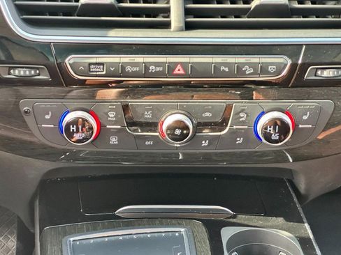 Used 2018 Audi Q7 3.0T Premium image 16