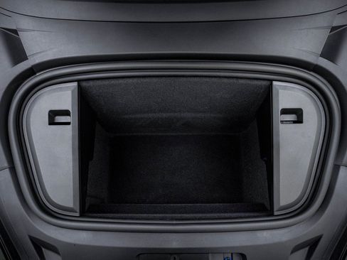 New 2025 Porsche Taycan Turbo image 29