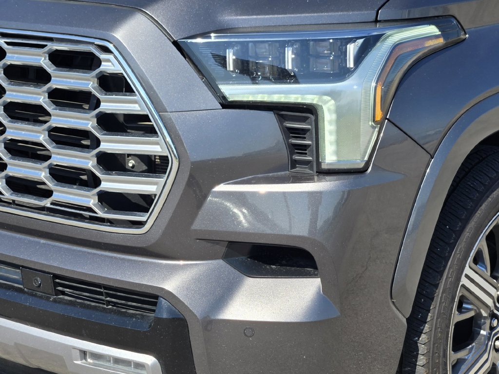 Used 2024 Toyota Sequoia Capstone AWD/4WD image 10