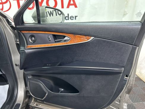 Used 2016 Lincoln MKX Select w/ Select Plus Package image 9