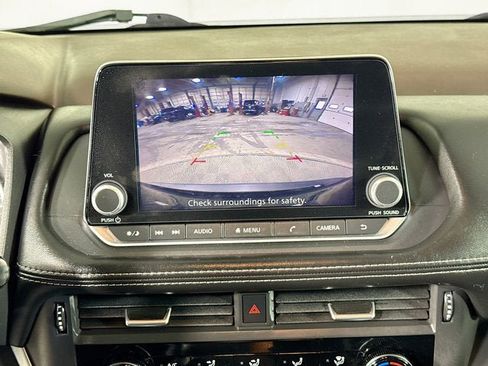 Certified 2023 Nissan Rogue S image 11