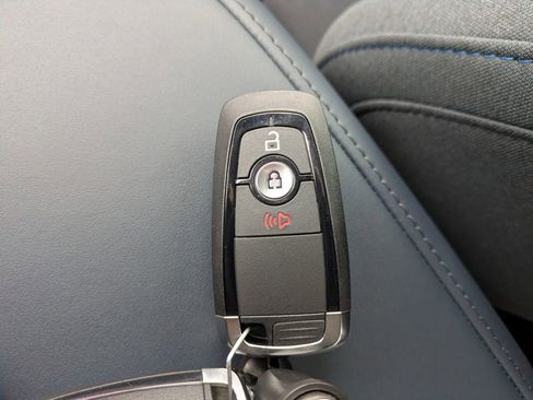 New 2025 Ford Maverick XLT image 29