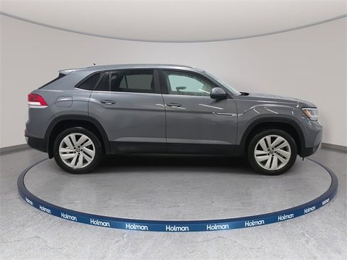 Used 2021 Volkswagen Atlas Cross Sport SE image 5