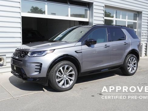Used 2025 Land Rover Discovery Sport Dynamic SE AWD/4WD image 3