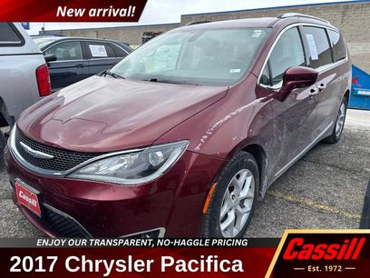 Used 2017 Chrysler Pacifica Touring-L Plus w/ Tire & Wheel Group