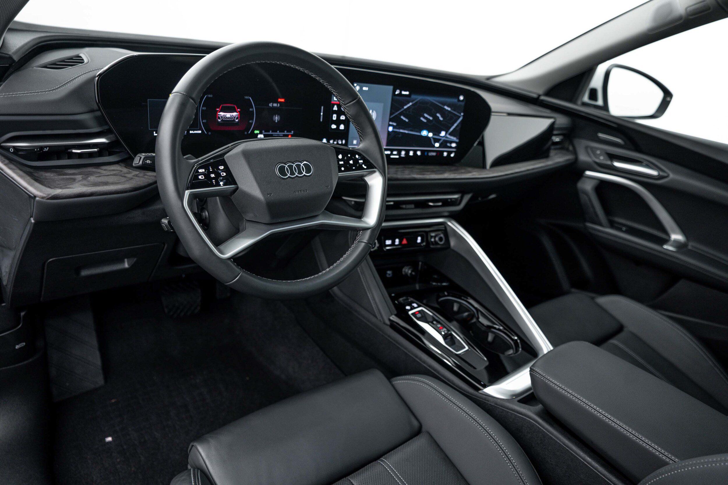 Used 2025 Audi Q5 Premium Plus AWD/4WD image 9