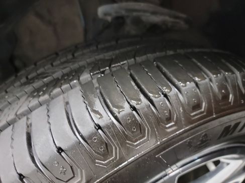 Used 2018 Toyota Highlander Limited image 31