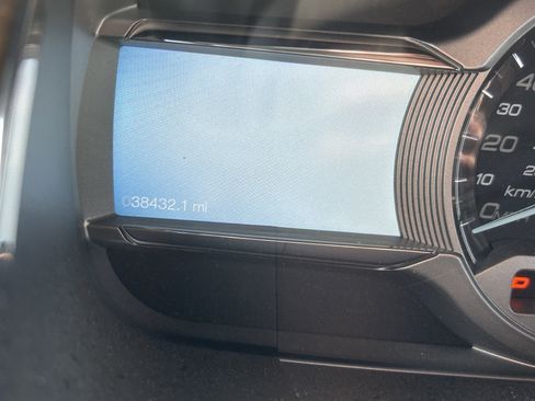 Used 2016 Ford Taurus Limited image 18