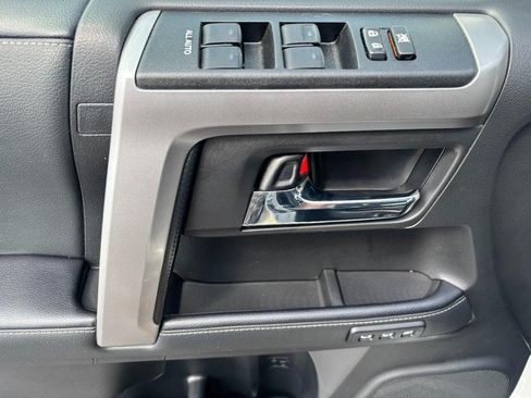 Certified 2020 Toyota 4Runner Limited AWD/4WD image 15