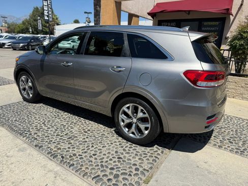 Used 2017 Kia Sorento SX FWD image 7