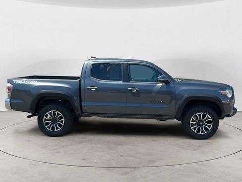 Certified 2020 Toyota Tacoma TRD Off-Road AWD/4WD image 4
