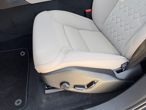 New 2026 Volvo XC90 B6 Plus w/ Protection Package Premier image 19