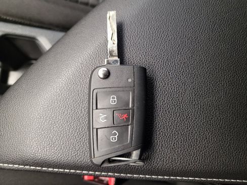 Used 2023 Volkswagen Jetta S image 32