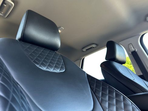 Used 2024 Ford Edge Titanium image 20