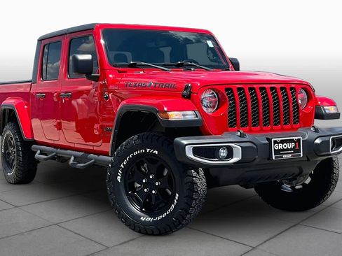 Used 2022 Jeep Gladiator Sport AWD/4WD image 3