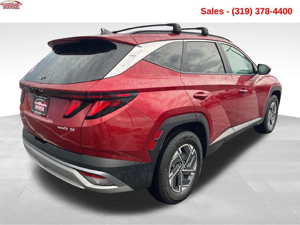 Used 2025 Hyundai Tucson Blue AWD/4WD image 6