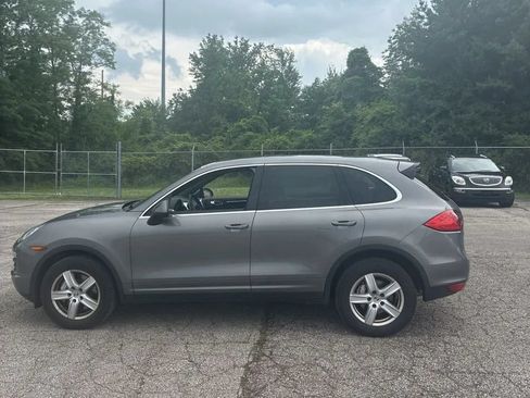 Used 2011 Porsche Cayenne S AWD/4WD image 3