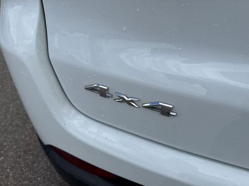 Used 2023 Jeep Compass Limited image 22