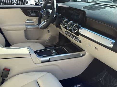 Certified 2025 Mercedes-Benz GLB 250 4MATIC image 36