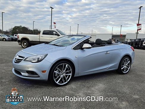 Used 2017 Buick Cascada Premium image 3