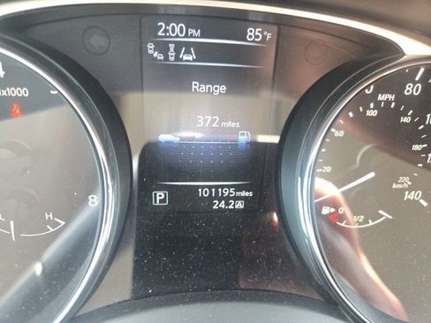 Used 2015 Nissan Rogue SL w/ SL Premium Package FWD image 11