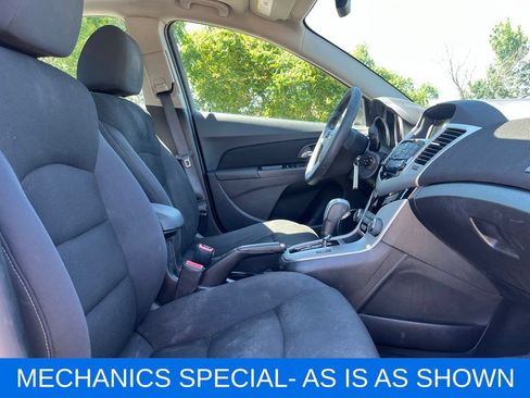 Used 2016 Chevrolet Cruze LT w/ Sun And Sound Package FWD image 25