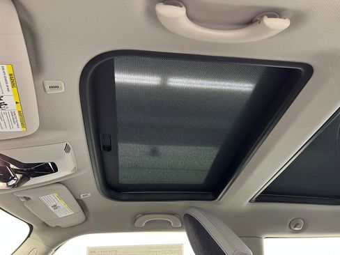 Certified 2025 MINI Cooper S image 13