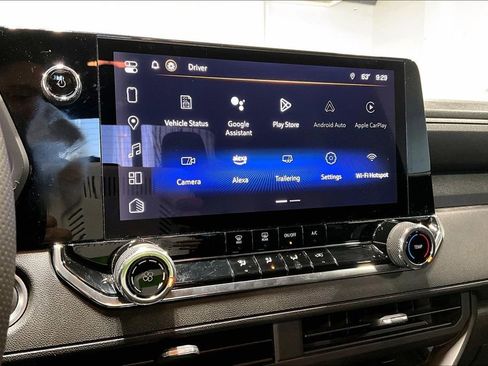 Used 2025 Chevrolet Colorado W/T image 8