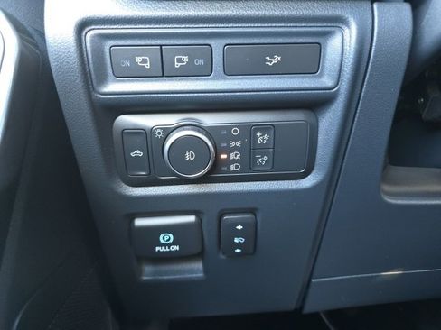 Certified 2022 Ford F150 XLT w/ Equipment Group 302A High image 25