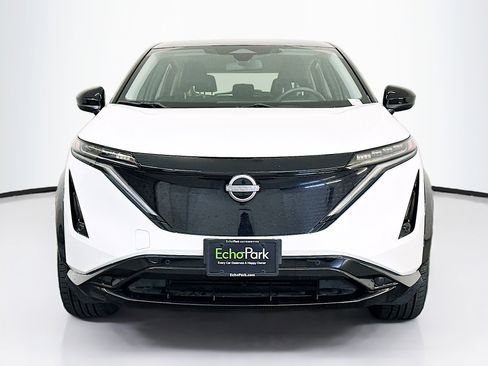 Used 2024 Nissan Ariya AWD image 2