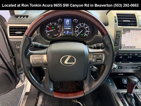 Used 2016 Lexus GX 460 w/ Premium Package AWD/4WD image 19