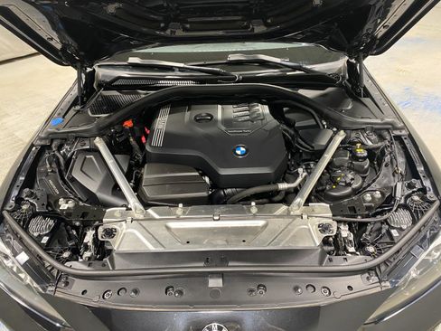 Used 2023 BMW 430i xDrive Convertible w/ M Sport Package image 32