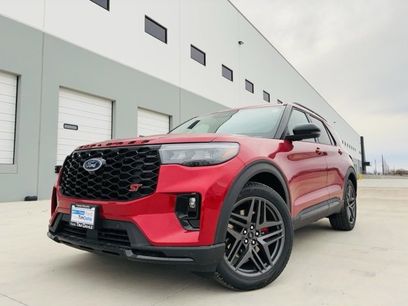 New 2026 Ford Explorer ST w/ Sun And Sound Package