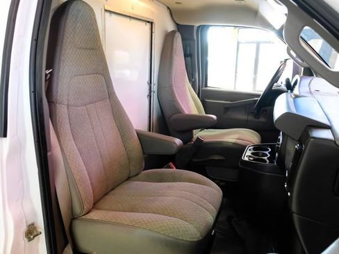 Used 2021 Chevrolet Express 3500 w/ Power Convenience Package RWD image 26