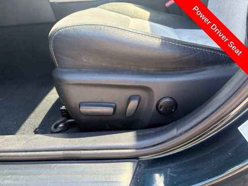 Used 2012 Toyota Camry SE w/ Leather Pkg FWD image 33