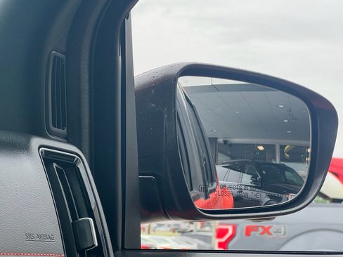 Used 2025 Nissan Frontier Pro-X w/ Pro Premium Package RWD image 13