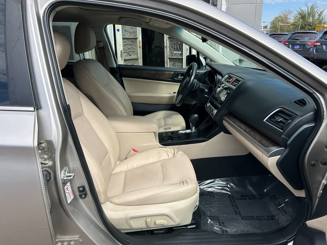 Used 2016 Subaru Outback 3.6R Limited AWD/4WD image 18