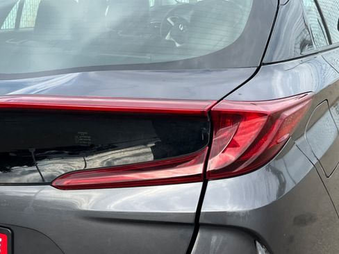 Used 2017 Toyota Prius Prime Premium FWD image 18