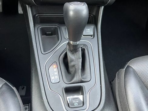 Used 2022 Jeep Cherokee Latitude Lux FWD image 31