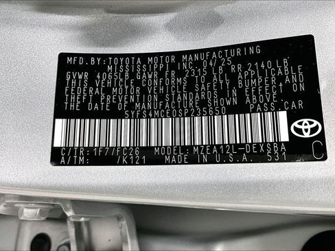 Used 2025 Toyota Corolla SE image 41