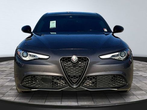 Used 2022 Alfa Romeo Giulia Veloce image 3