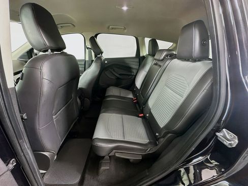 Used 2019 Ford Escape SE image 23