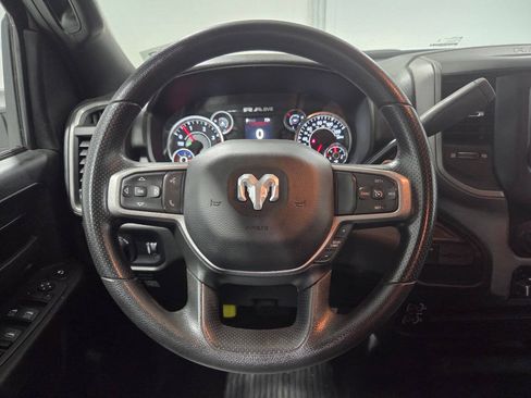Used 2024 RAM 2500 Tradesman w/ Chrome Appearance Group AWD/4WD image 15