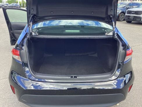 Used 2024 Toyota Corolla LE FWD image 8