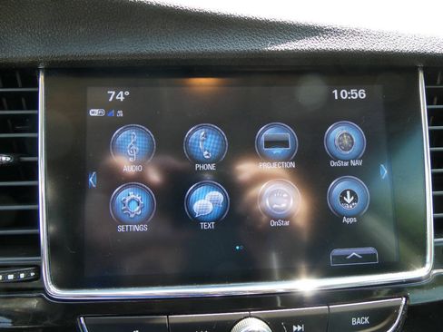 Used 2020 Buick Encore Preferred w/ Safety Package FWD image 17