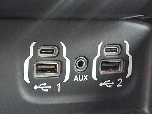 Used 2020 RAM 1500 Limited w/ Body Color Bumper Group AWD/4WD image 24