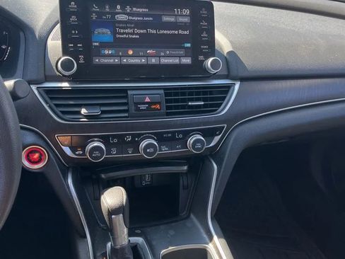 Used 2019 Honda Accord EX image 11