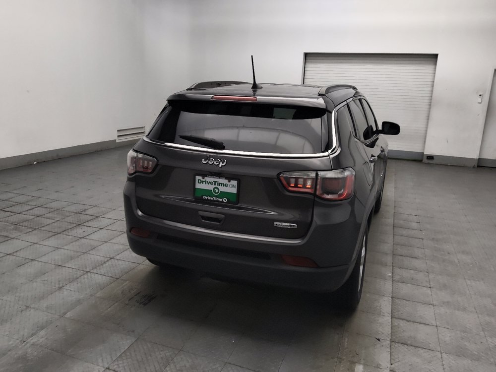 Used 2019 Jeep Compass Latitude FWD image 7