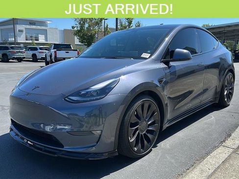 Used 2021 Tesla Model Y Performance AWD/4WD image 1